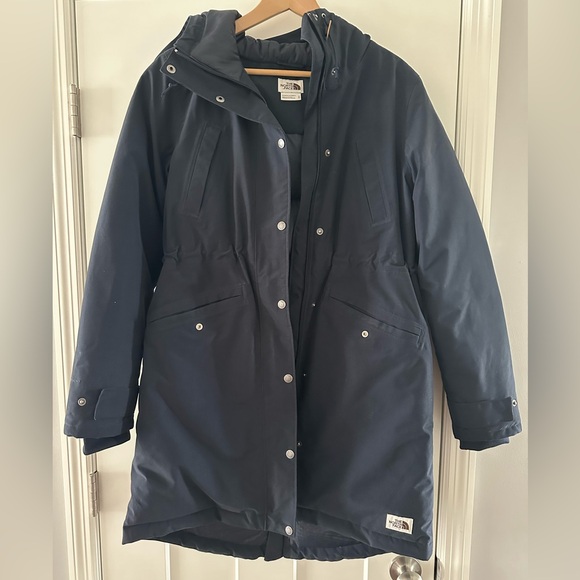 Navy North Face medium jacket - Picture 1 of 3